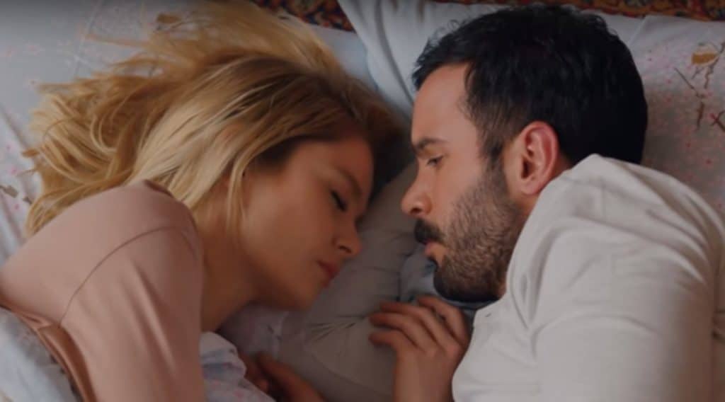 Kuzgun 12. Bölümden İlk Sahne Yayımlandı! Kuzgun ve Dila Daha da Yakınlaşıyor!