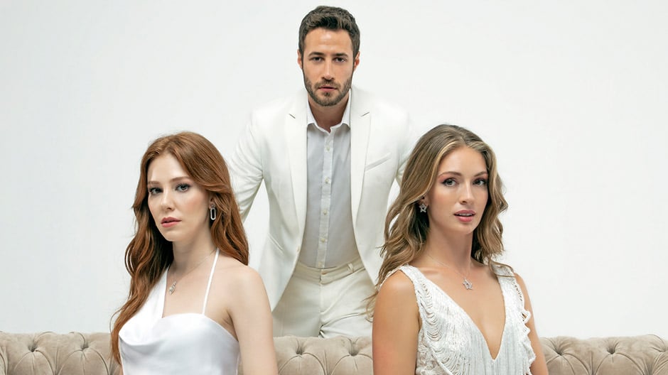 Elçin Sangu, Ozan Dolunay, Yasemin Kay Allen