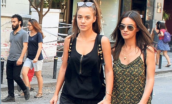 Bensu Soral ve Hande Soral