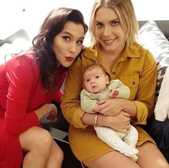 Şevval Sam ve Eda Ece