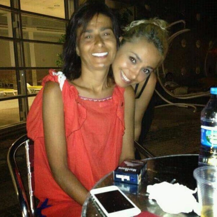 Yıldız Tilbe ve kızı