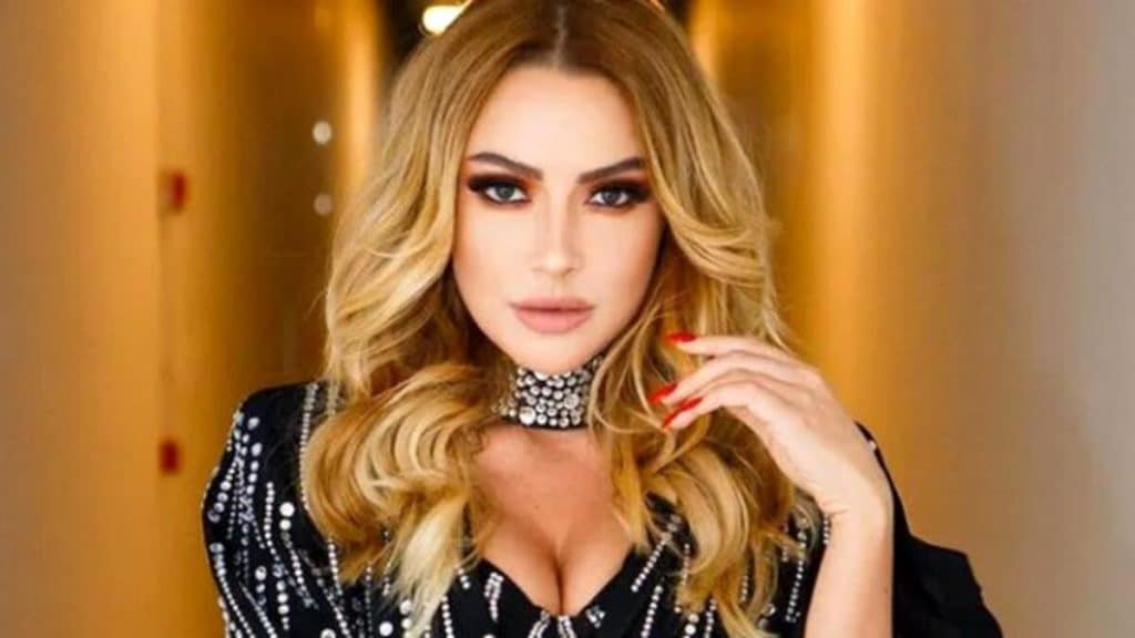 hadise fotoğrafı
