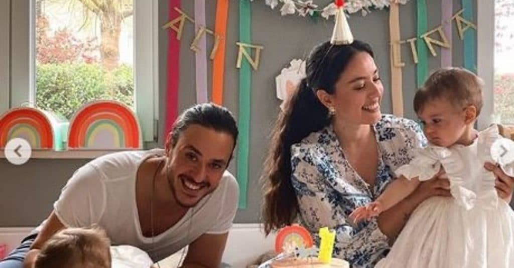 Pelin Akil Anıl Altan ve kızları