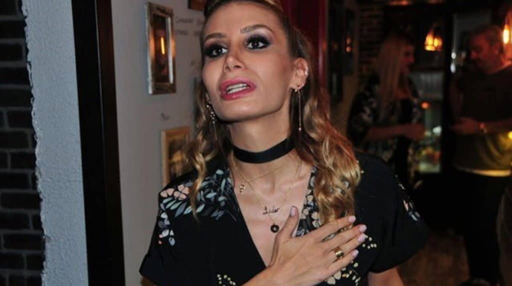 İrem Derici