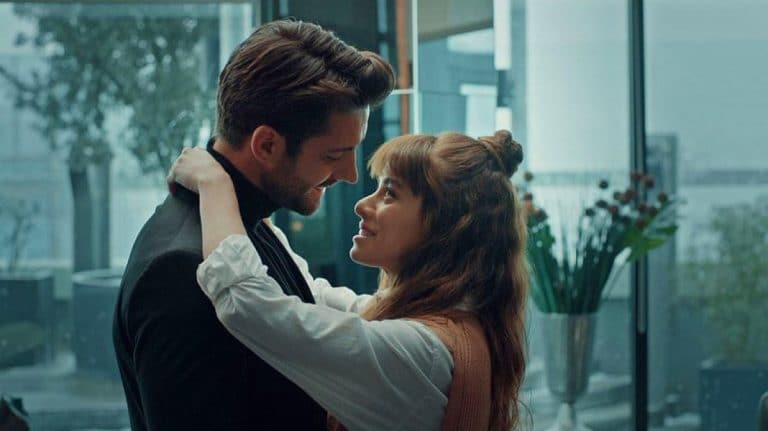 Daha Önce Hülya Avşar'dan "Şaplak" İsteyen Serkay Tütüncü ...