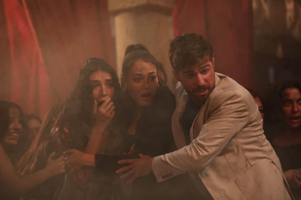 Hazer ERgüçlü - Alev Alev