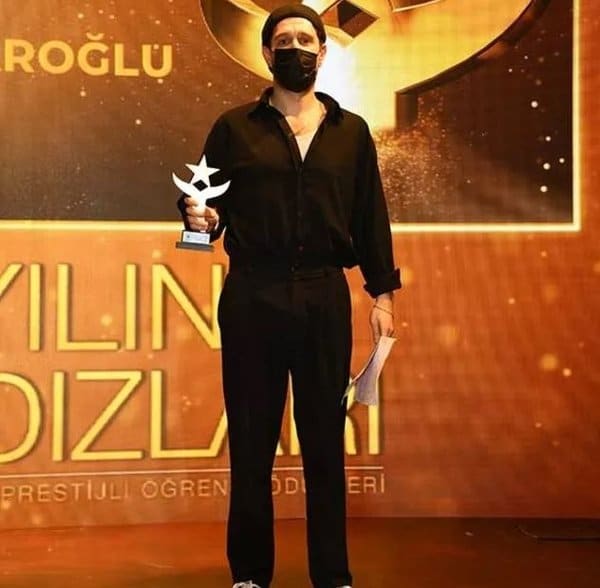 berrak tüzünataç-uraz kaygılaroğlu