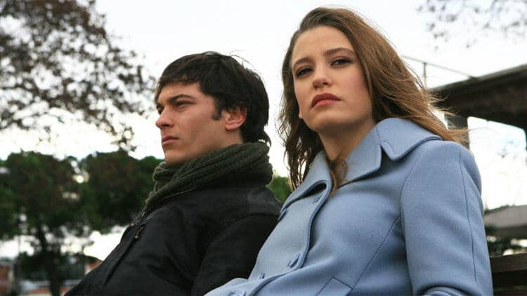çağatay ulusoy-duygu sarışın-serenay sarıkaya