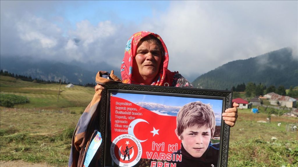 Eren Bülbül Ayşe Bülbül