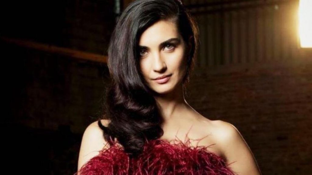 Tuba Büyüküstün