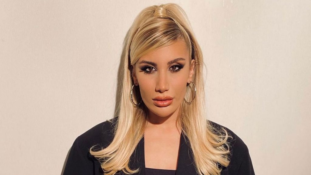 İrem Derici