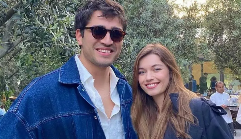 Mert Ramazan Demir ve Afra Saraçoğlu'nun Başrolünde Olduğu Yalı Çapkını