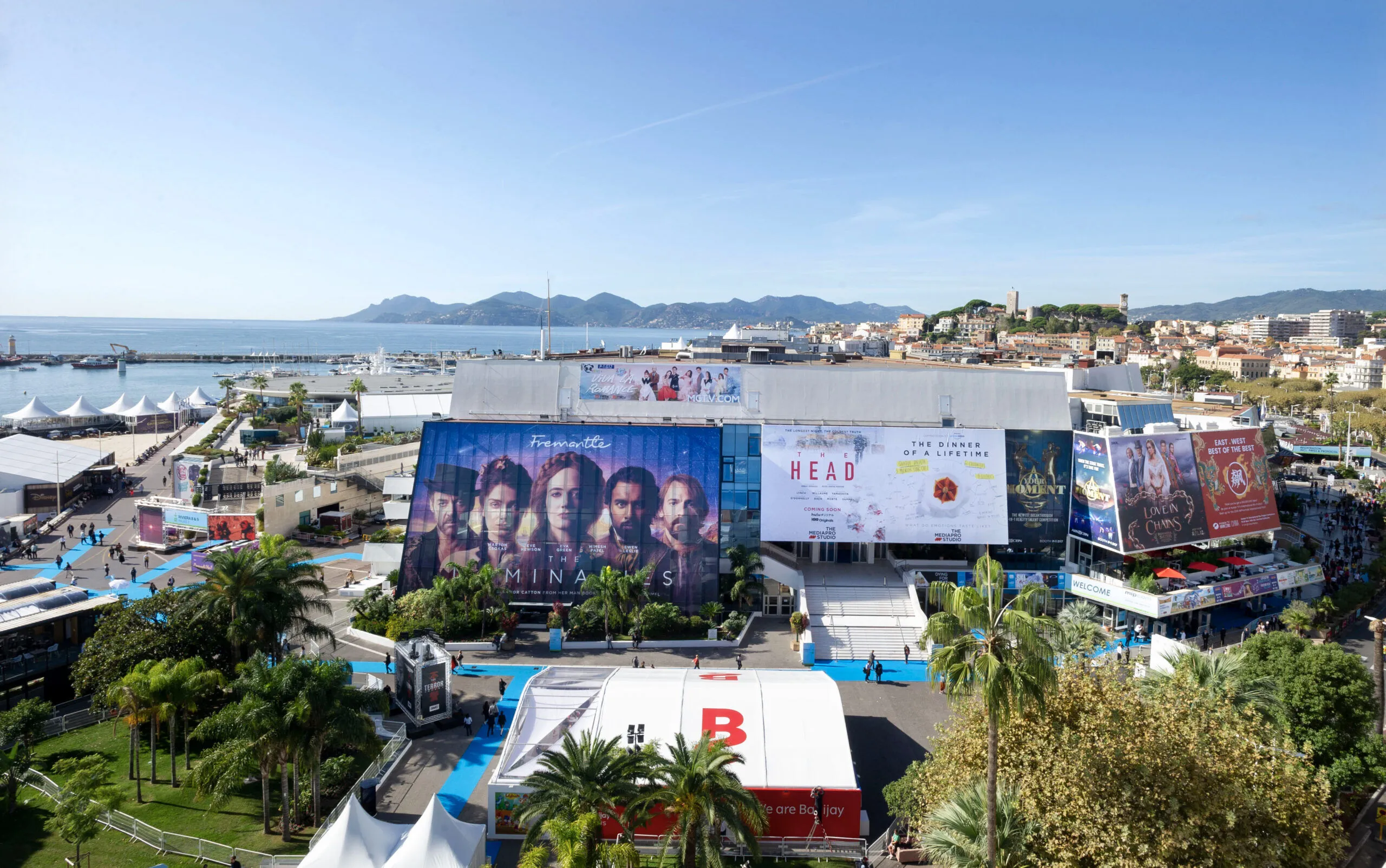MIPCOM Fuarına Türk Dizileri Damga Vurdu: Eşref Rüya ve Veliaht Yoğun İlgi Gördü